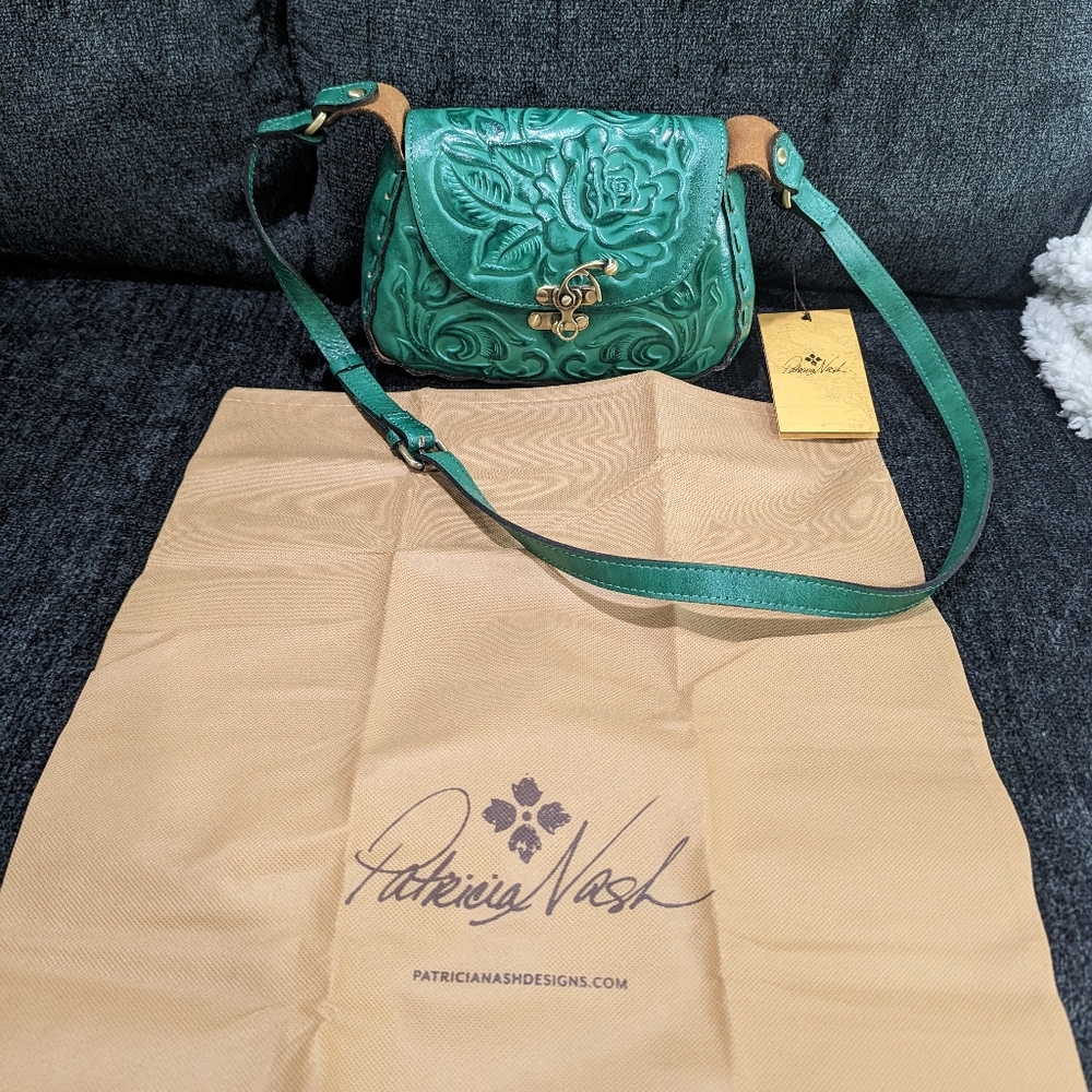 Patricia Nash Vegan purse NWT and Dust bag